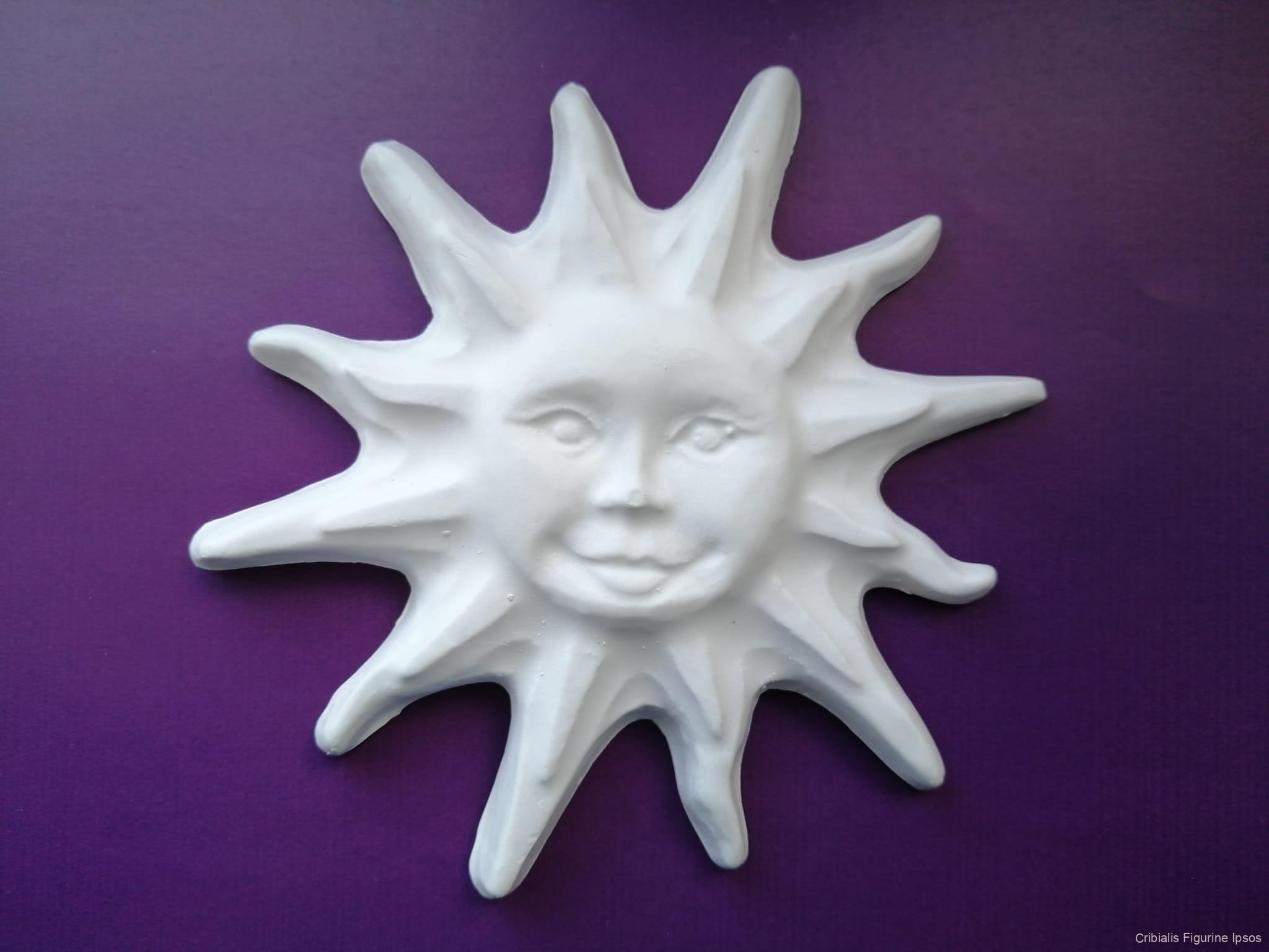 Figurina din ipsos Soare cu raze mari